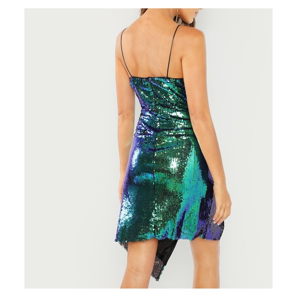 Green Iridescent Side Ruched Sequin Party Dress - Picture 2 of 6